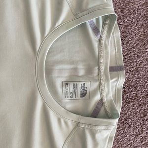 The north face tee